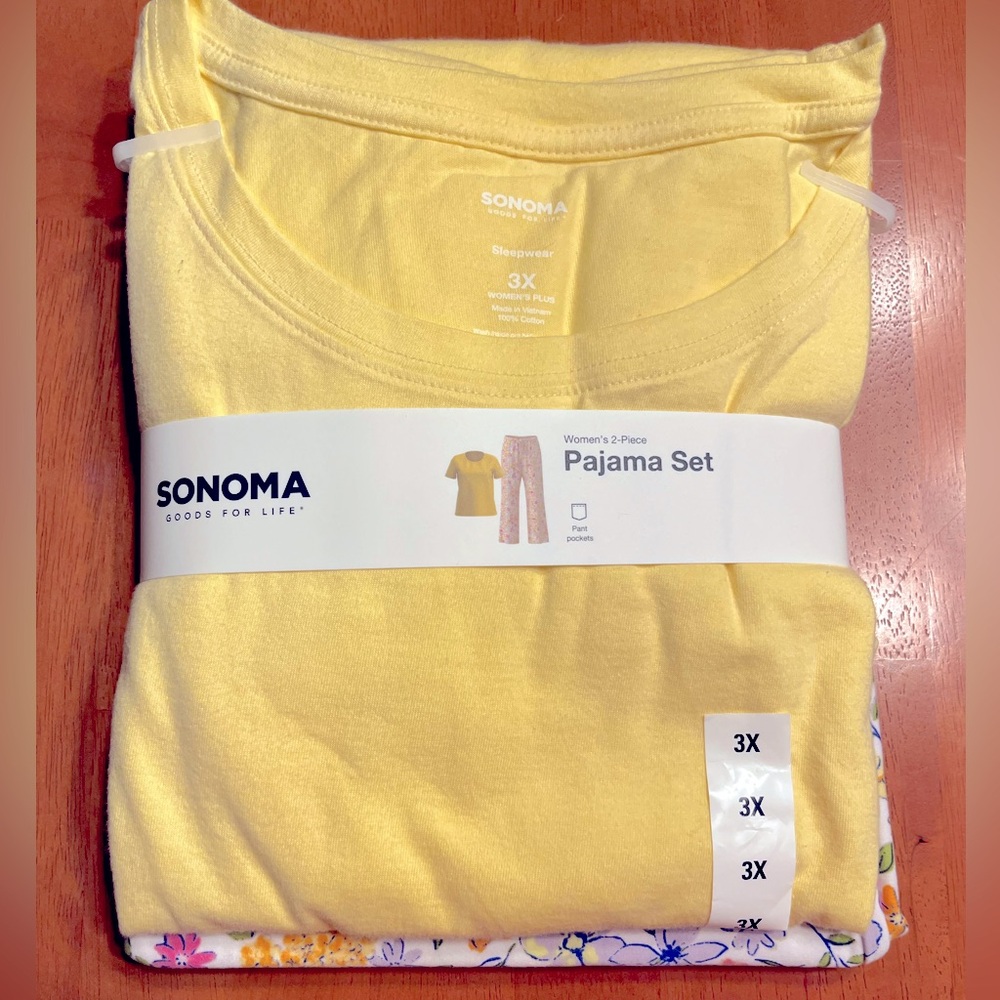 Sonoma Pajama Set with POCKETS!